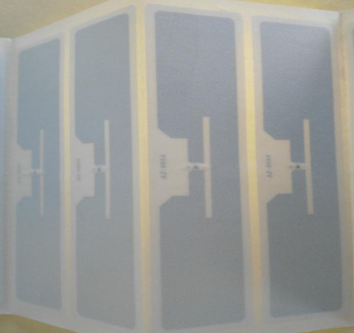 93x19-uhf-rfid-etiket4